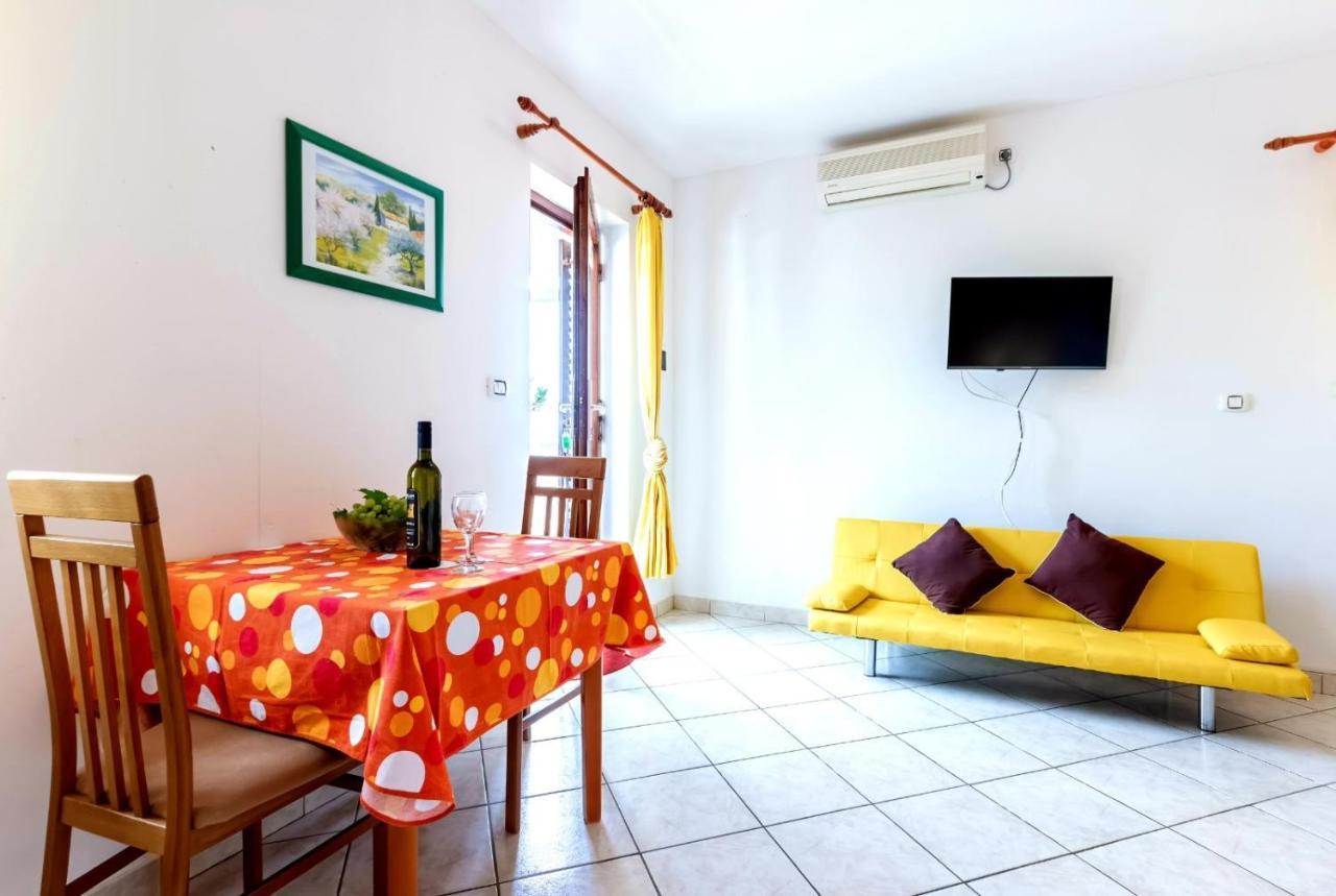 Villa Baska Bagian luar foto