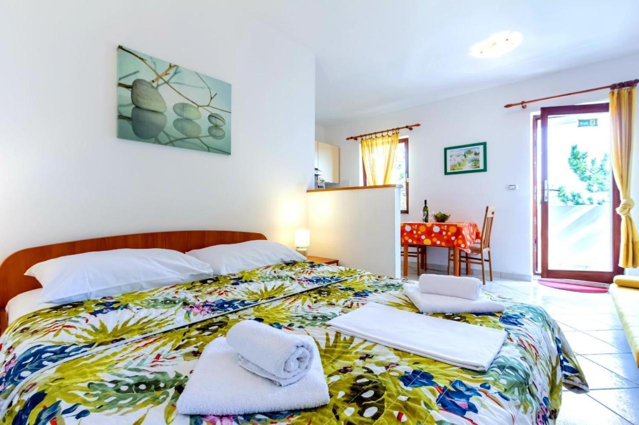 Villa Baska Bagian luar foto
